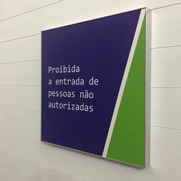 Sistema SmartFrame 24mm para Sinalização Ambiental