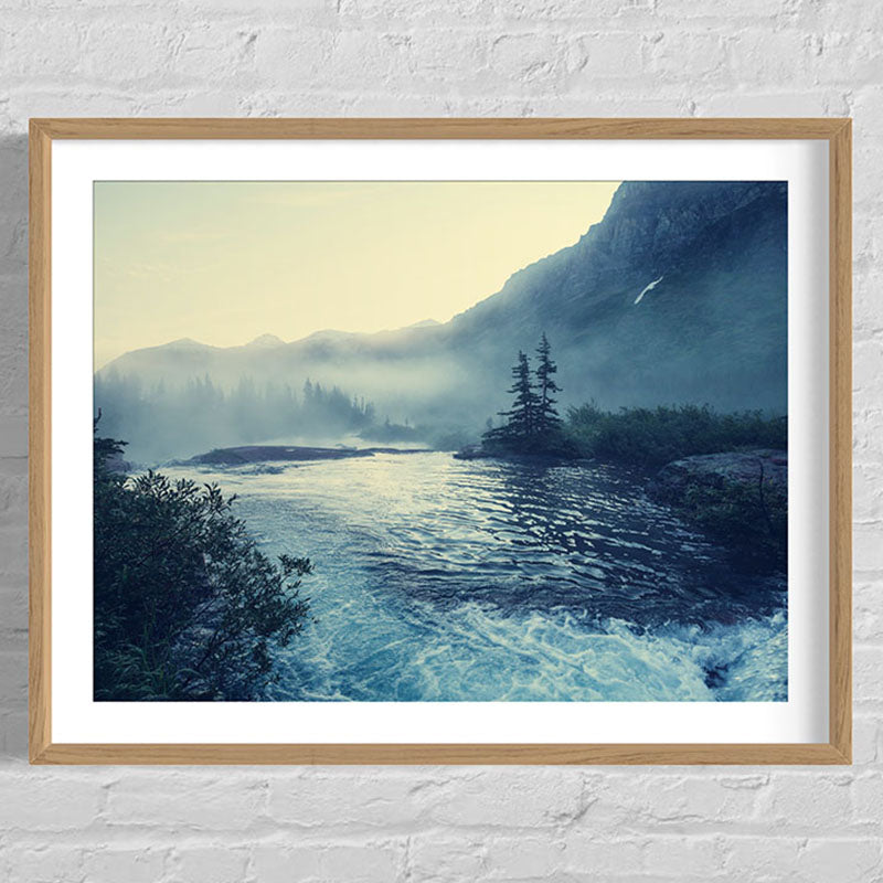 Quadro com Moldura de Madeira, Vidro Temperado e Paspatur. Papel Fotográfico Ultra HD.