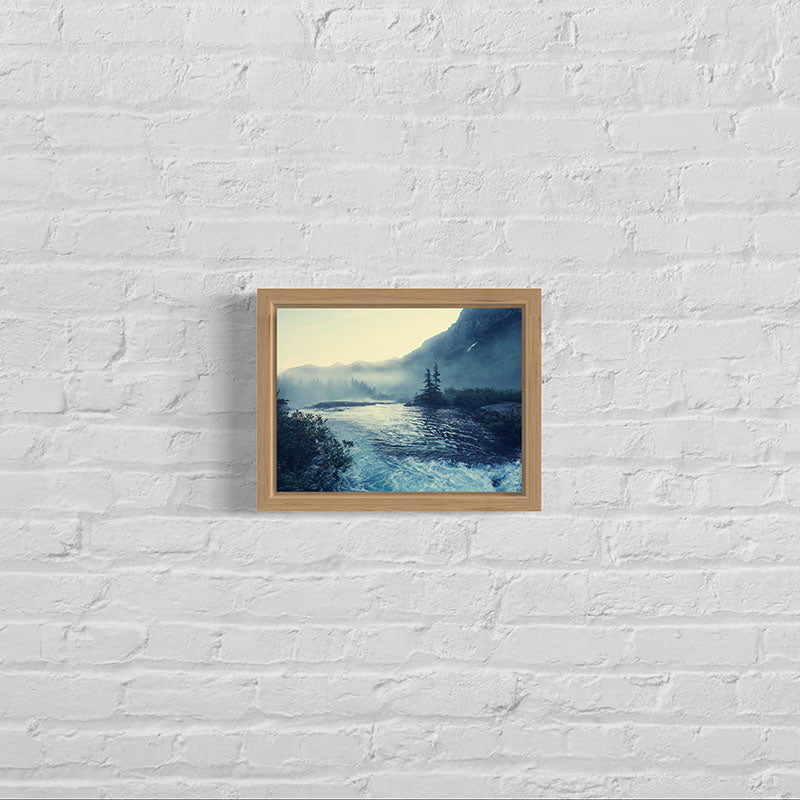 Quadro com Moldura de Madeira, Vidro Temperado e Paspatur. Papel Fotográfico Ultra HD.