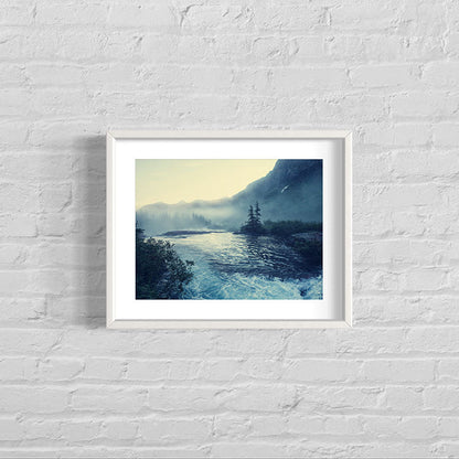 Quadro com Moldura de Madeira, Vidro Temperado e Paspatur. Papel Fotográfico Ultra HD.