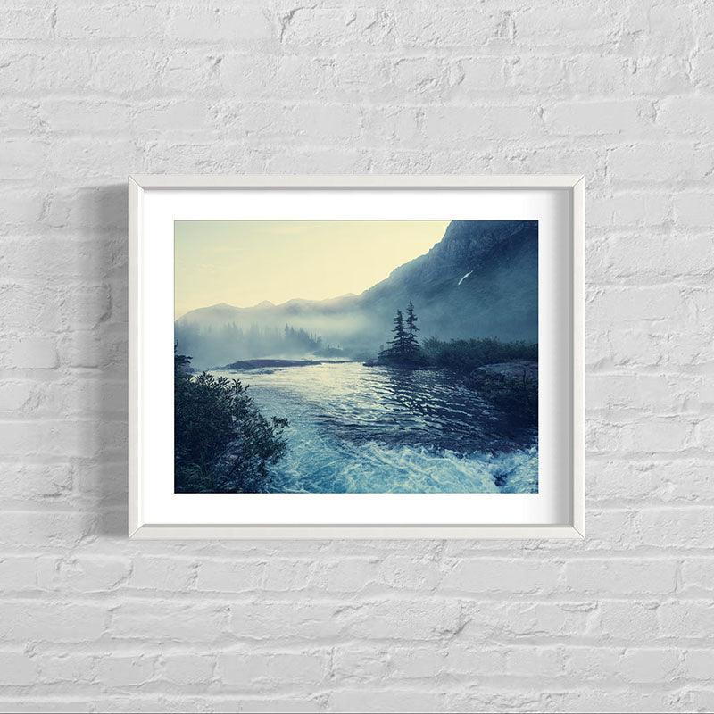 Quadro com Moldura de Madeira, Vidro Temperado e Paspatur. Papel Fotográfico Ultra HD.