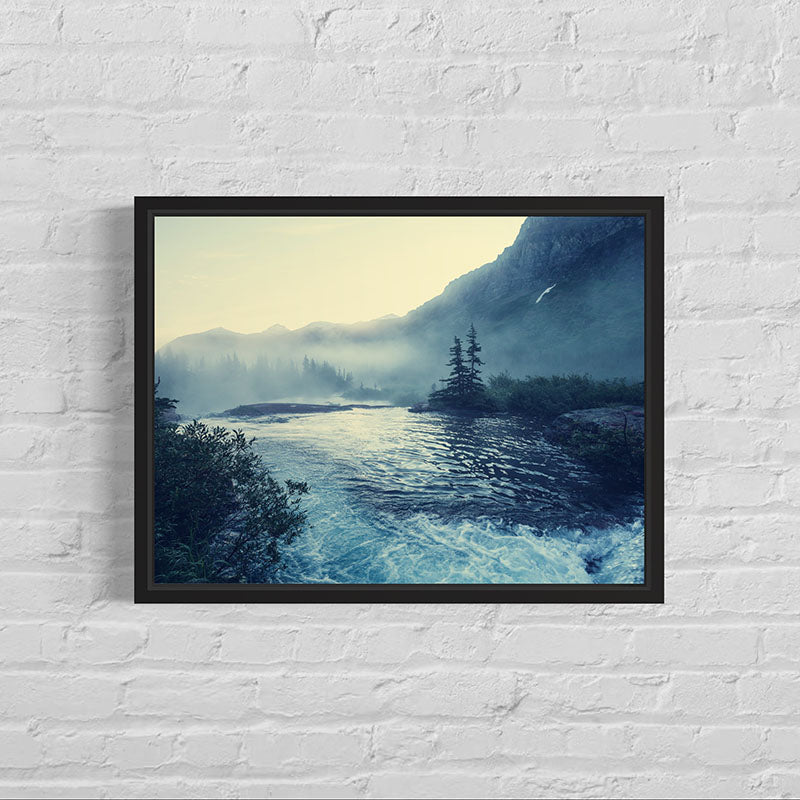 Quadro com Moldura de Madeira, Vidro Temperado e Paspatur. Papel Fotográfico Ultra HD.