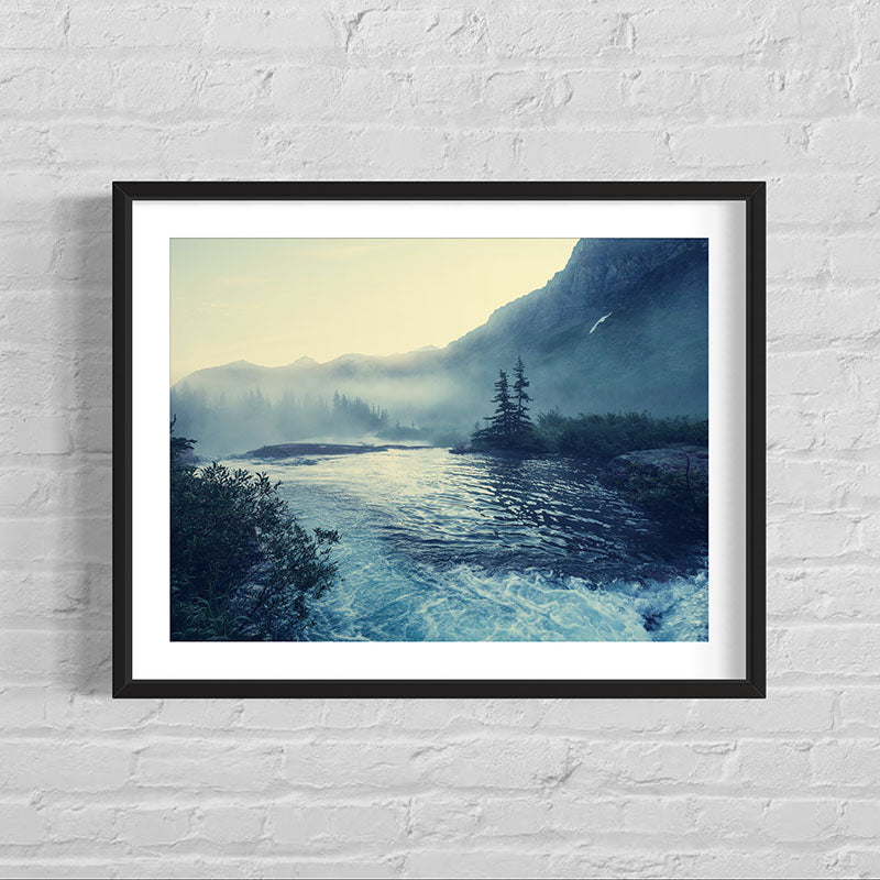 Quadro com Moldura de Madeira, Vidro Temperado e Paspatur. Papel Fotográfico Ultra HD.