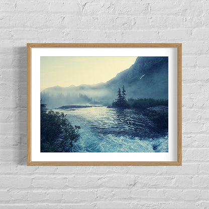 Quadro com Moldura de Madeira, Vidro Temperado e Paspatur. Papel Fotográfico Ultra HD.